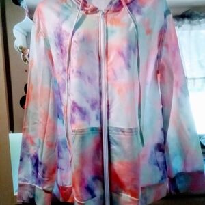 ❤️‍🔥Warm And Cozy 💕 PRICE DROP 💕Vibrant Multicolor Tie-Dye Hoodie